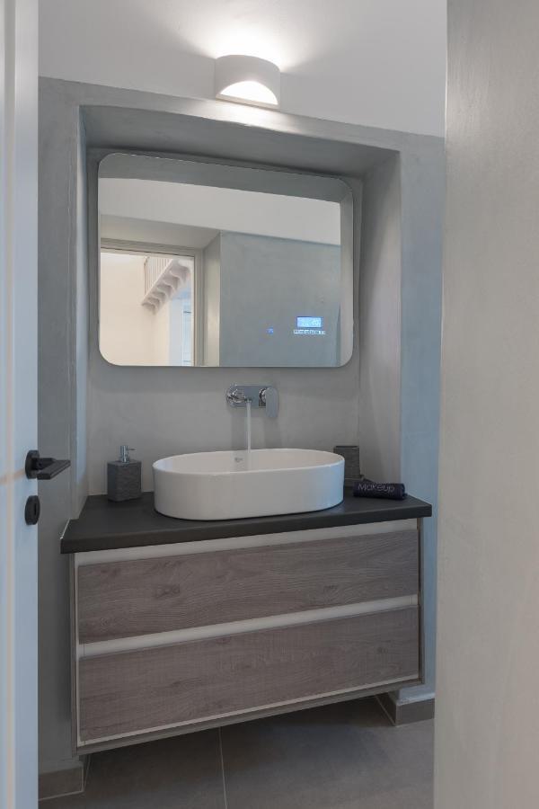 Akro Luxury Living Apartment
